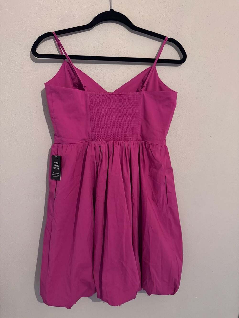 NWT Express Fuchsia Bubble Hem Mini Dress Spaghetti Strap V-Neck Size S - Picture 3 of 10